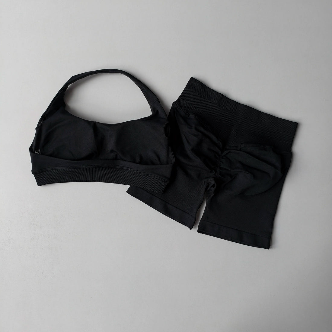 2-Piece Women’s Seamless Yoga & Gym Set