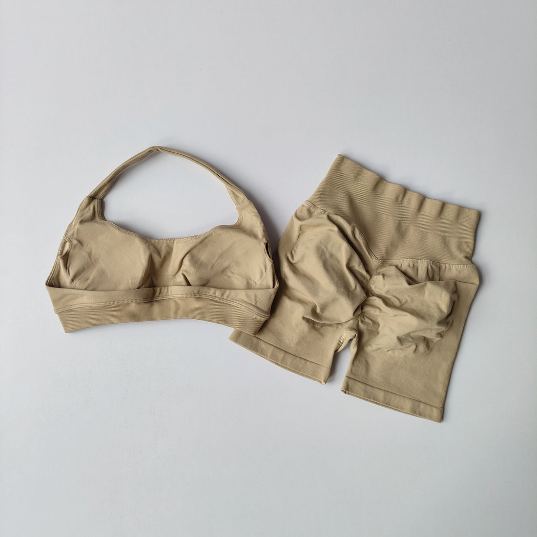 2-Piece Women’s Seamless Yoga & Gym Set