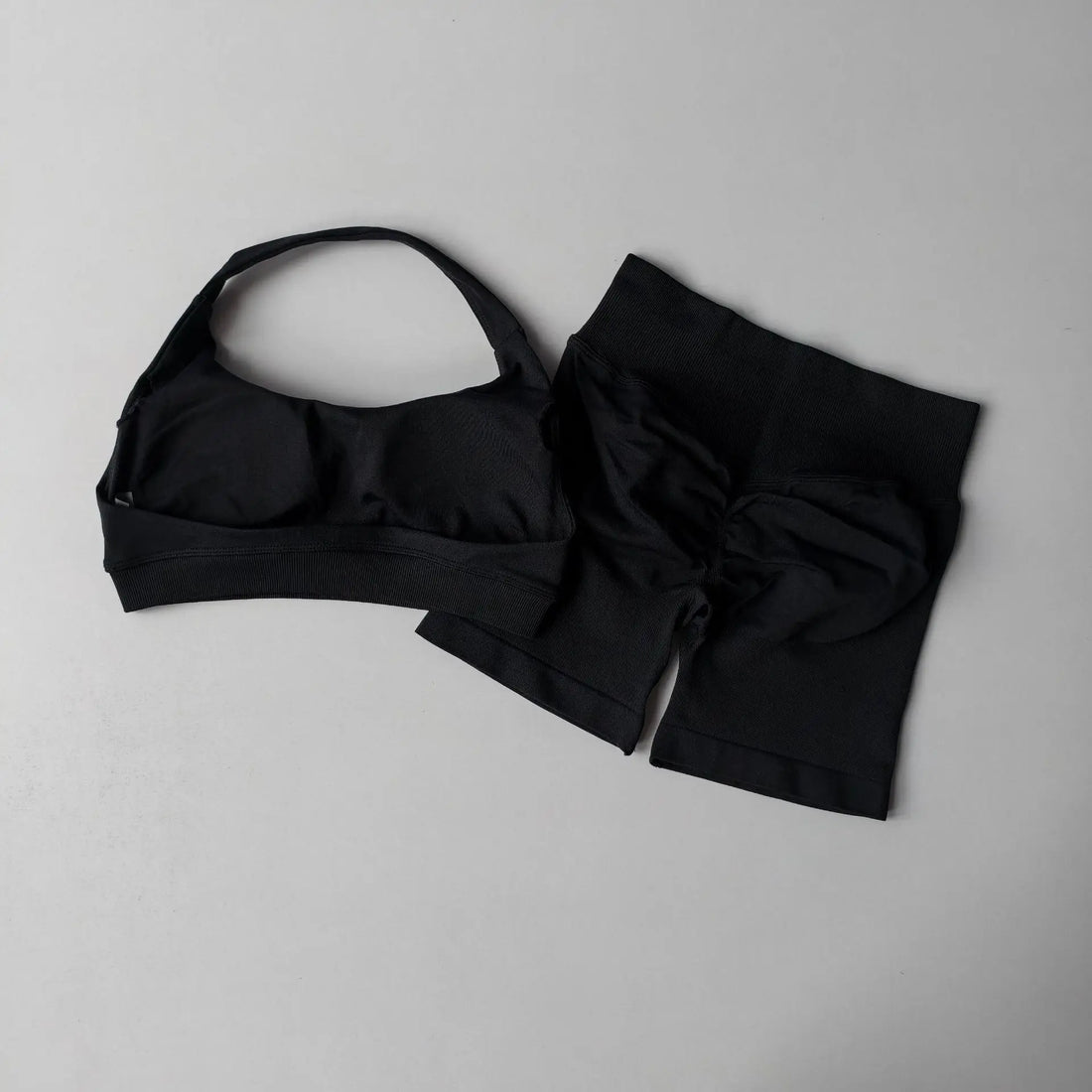 2-Piece Women’s Seamless Yoga & Gym Set