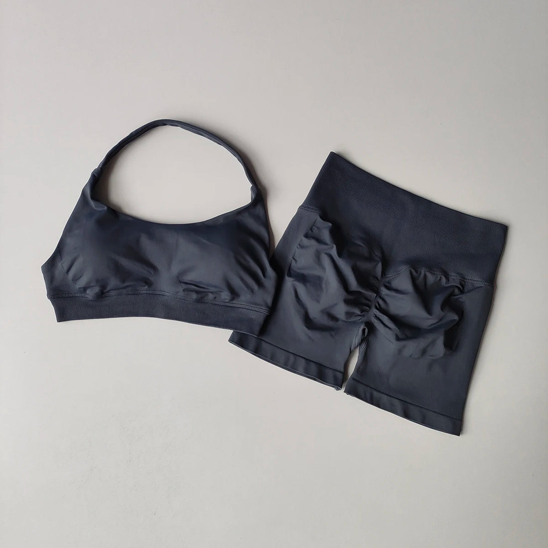 2-Piece Women’s Seamless Yoga & Gym Set